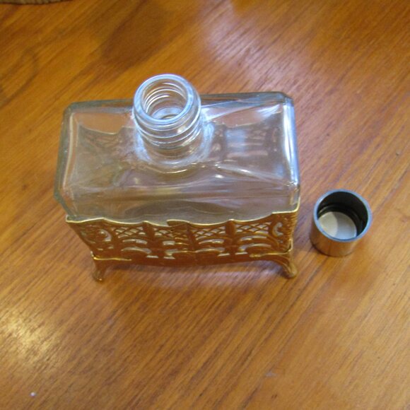 ✨ Exquisite Vintage 1950s Ormolu Gold Filigree Footed Vanity Scent Bottle ✨ - Picture 6 of 7